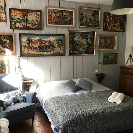 Du Cloitre Bed & Breakfast Tréguier
